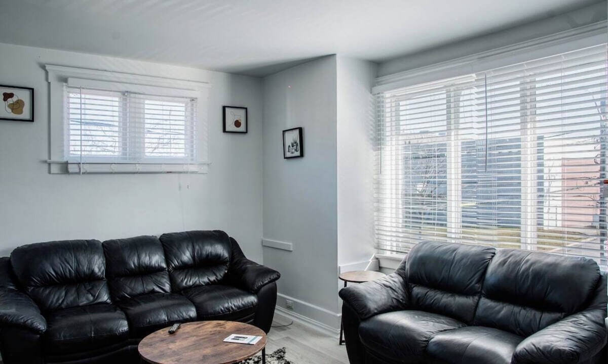 Walkerville Apartment | 1036 Assumption · Bright 3 BDRM Unit Perfect for Longer Stays