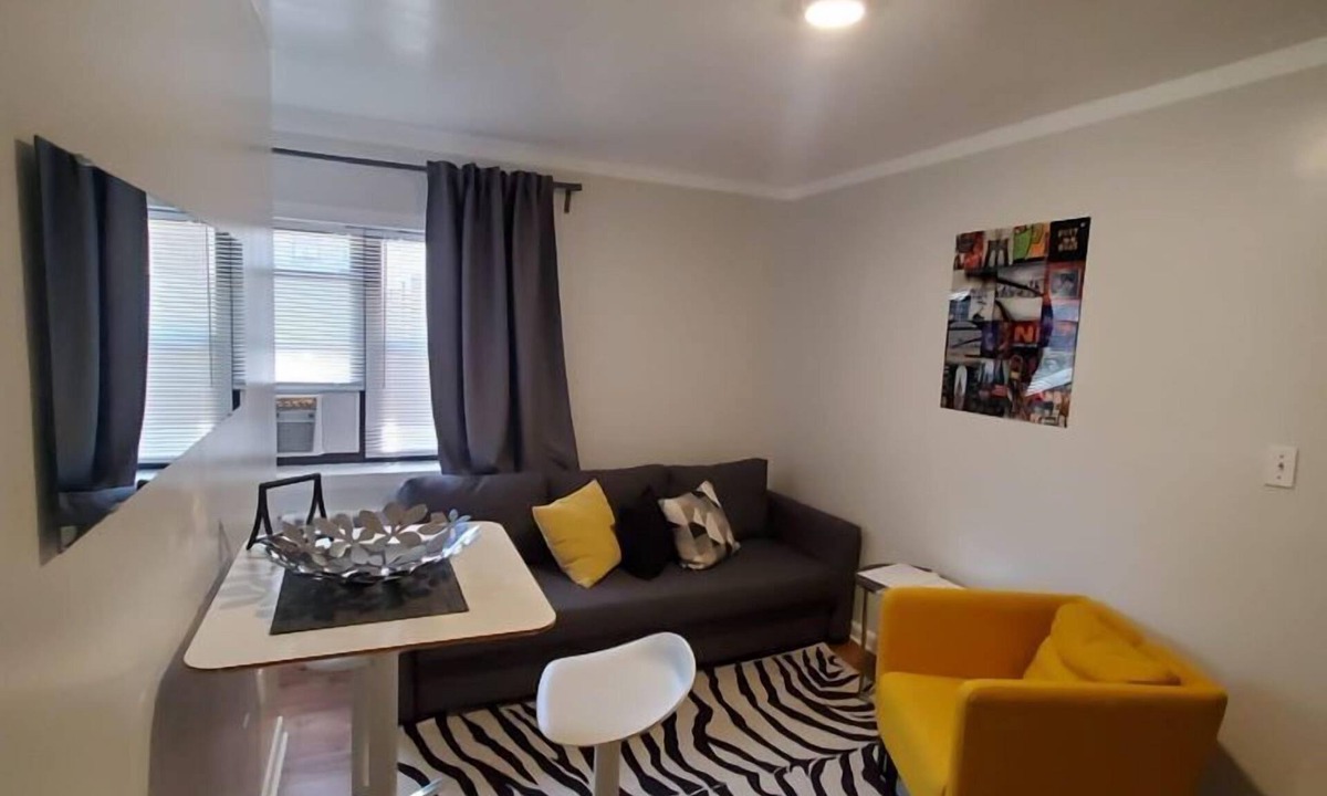 North Bergen Apartment | 1817 1H · Charming 2Bed Apt Parking Avail - 20min to Time Square