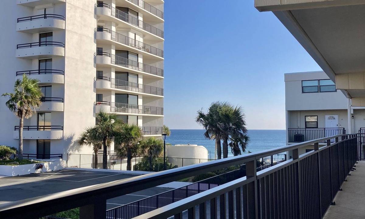 Daytona Beach Shores Condo | 2 Bedroom/1.5 Bath Steps to the Beach in Daytona Beach Shores.