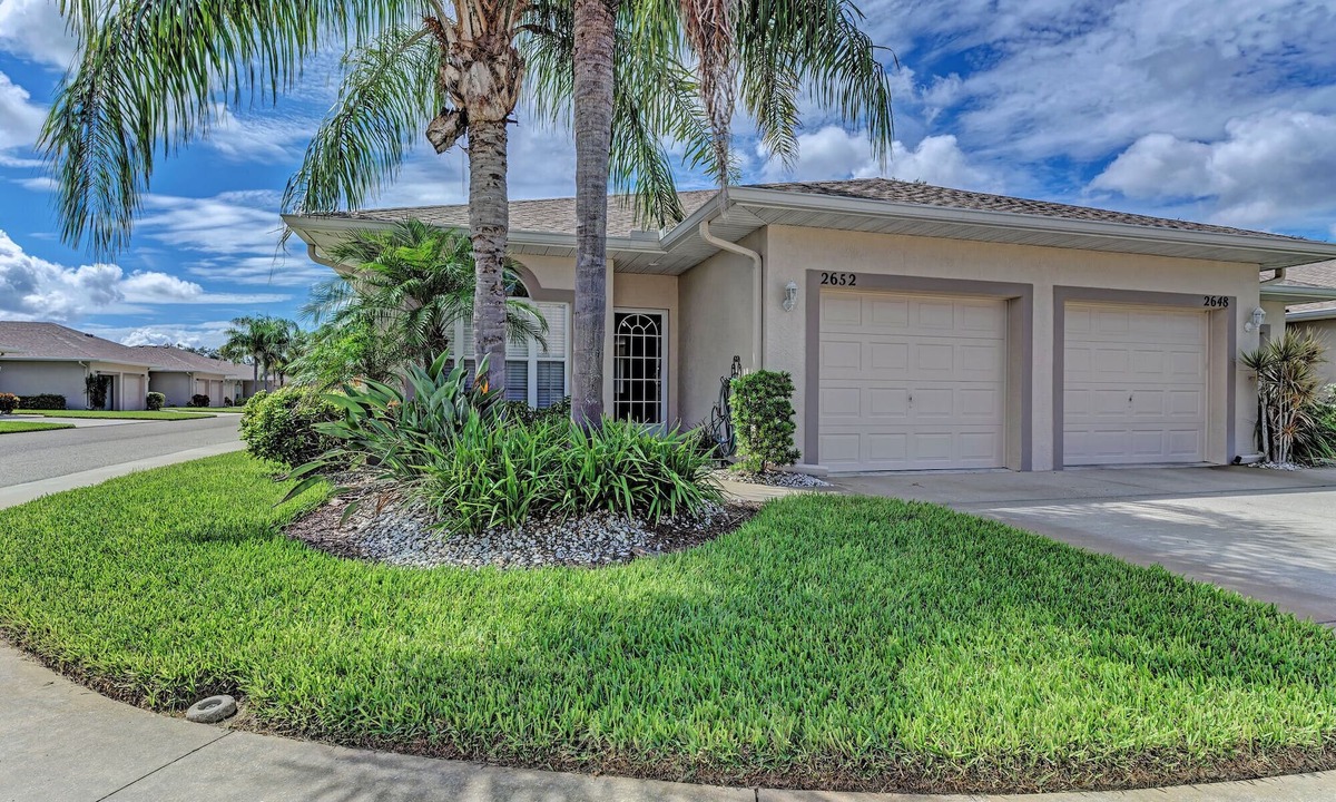 Bradenton Villa | 2 BR,2BA Villa with den & garage close to the beaches of Anna Maria Island