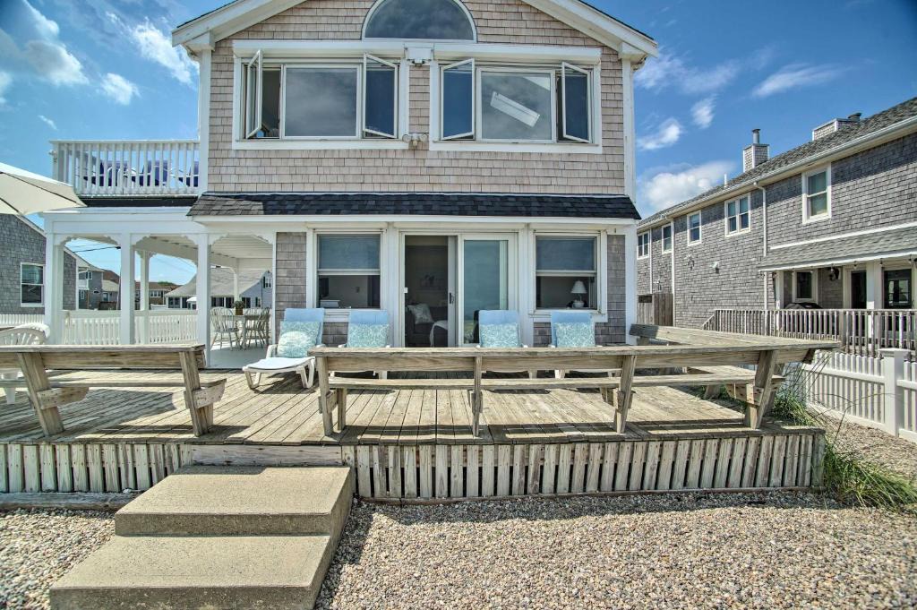 Ocean Bluff-Brant Rock House | 2 Decks + Beach Access: Oceanfront Getaway!