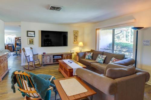 Dunnellon House | 2 Mi to Rainbow River: Home in Dunnellon