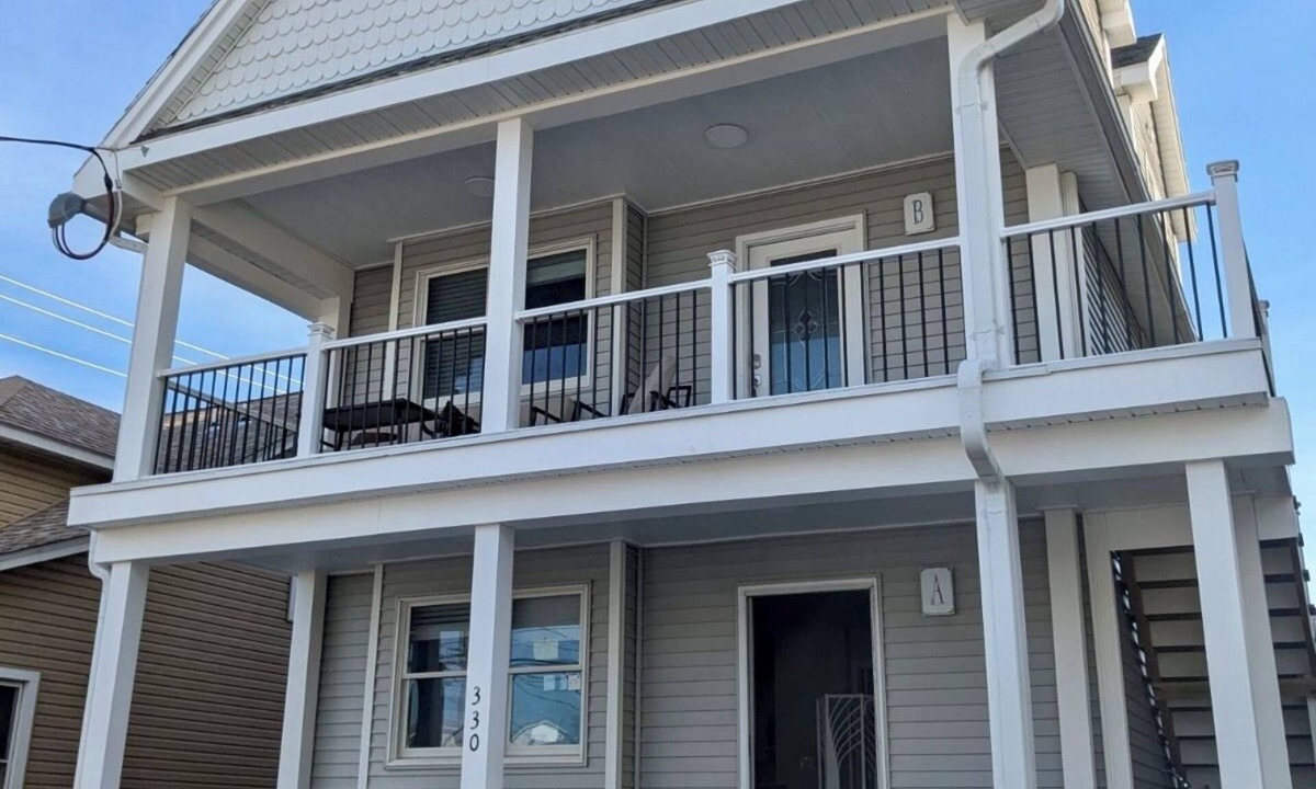 Wildwood Condo | 2 Minute Walk to Beach & Boardwalk with Ocean Views!