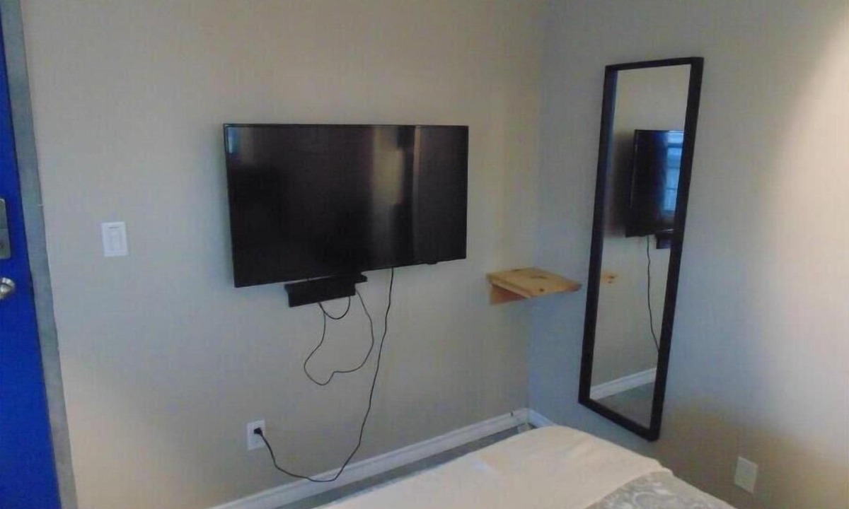 Plantagenet House | #2 Studio apartment