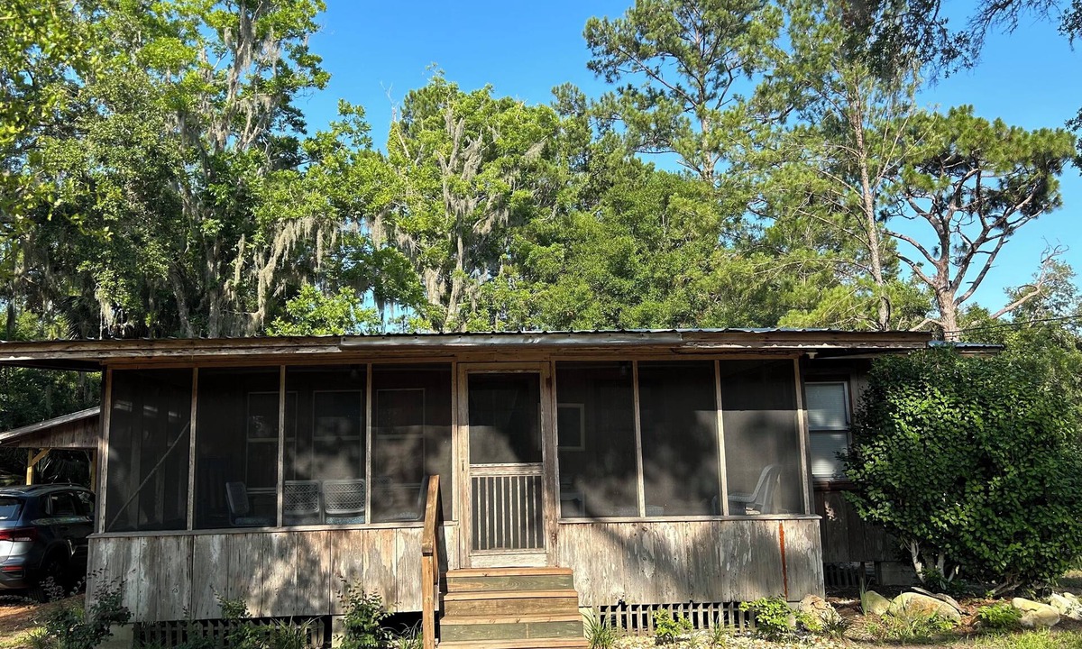 Steinhatchee House | 3 bedroom wood home near the water