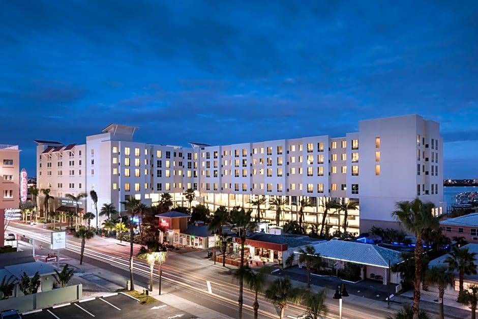 Clearwater Beach Hotel | 3-Star Hotel ∙ SpringHill Suites by Marriott Clearwater Beach