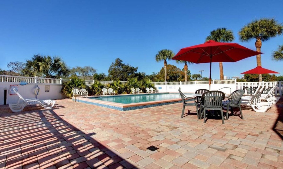 St. Augustine Beach Hotel | 4 Peaceful Rooms in St. Augustine w/Outdoor Pool Access + Free Parking