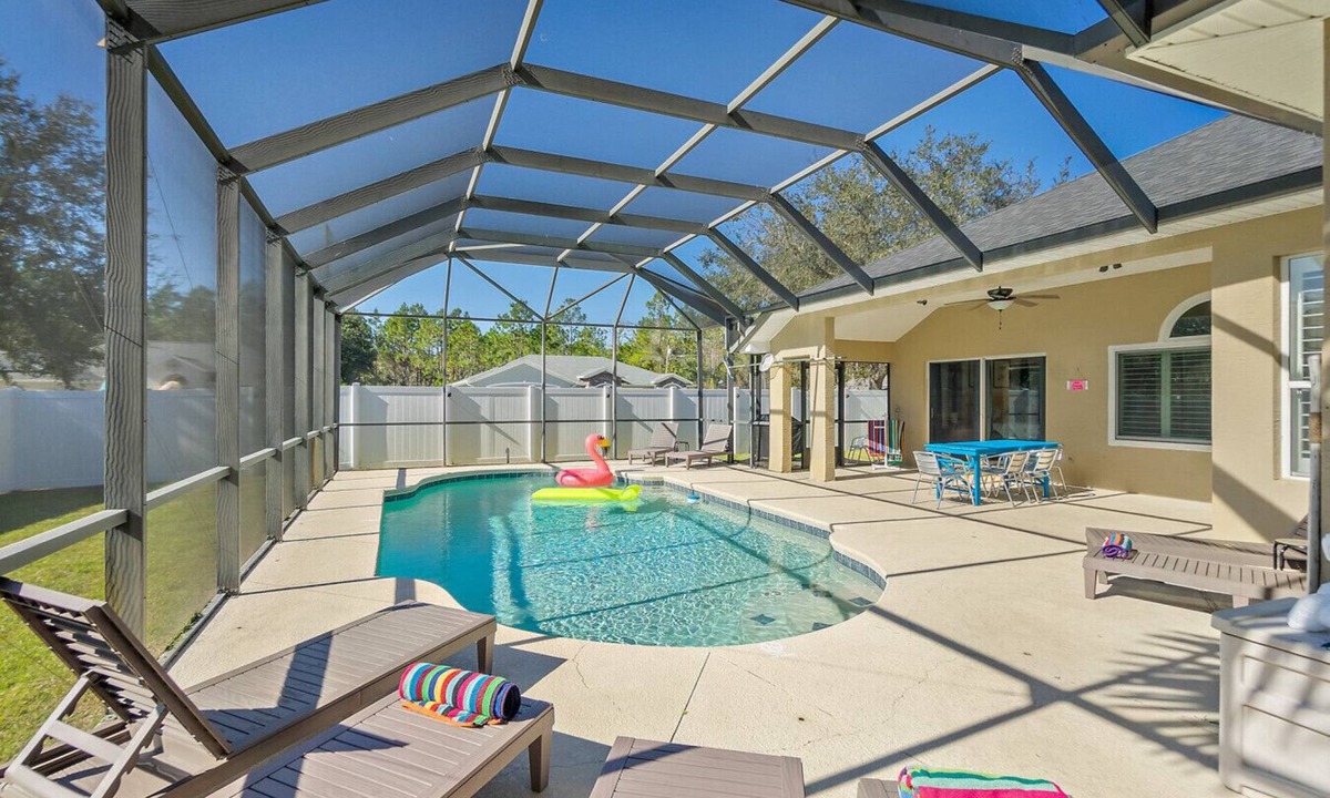 Palm Coast House | 4BR Family Retreat with Pool, Lanai, Bikes & Games