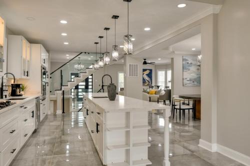 Walbrook House | 5 Mi to Inner Harbor: Expansive Family Getaway