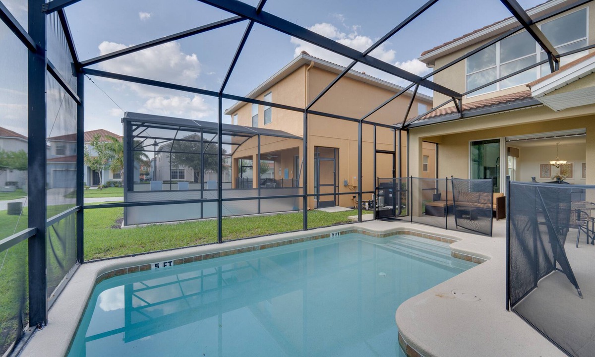 Calabria House | 5 Mi to Walt Disney World! Gem w/Resort Perks