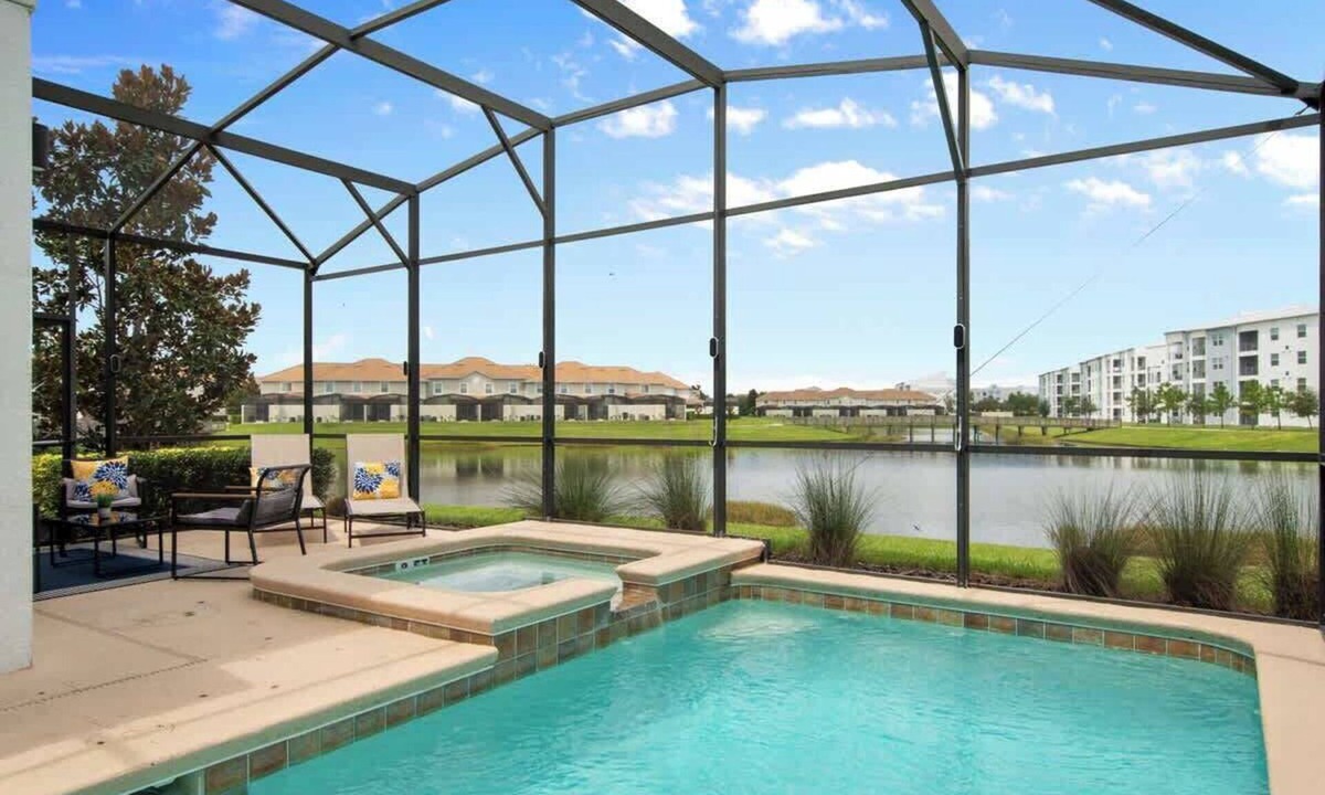Kissimmee House | 6BR Themed-Pool&Theater, Walk to StoreyLake Resort