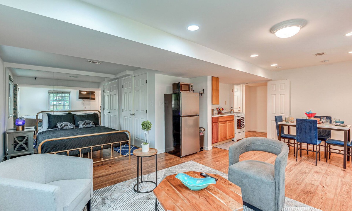 Colesville Apartment | 7 Mi to Downtown w/Yard: Silver Spring Studio