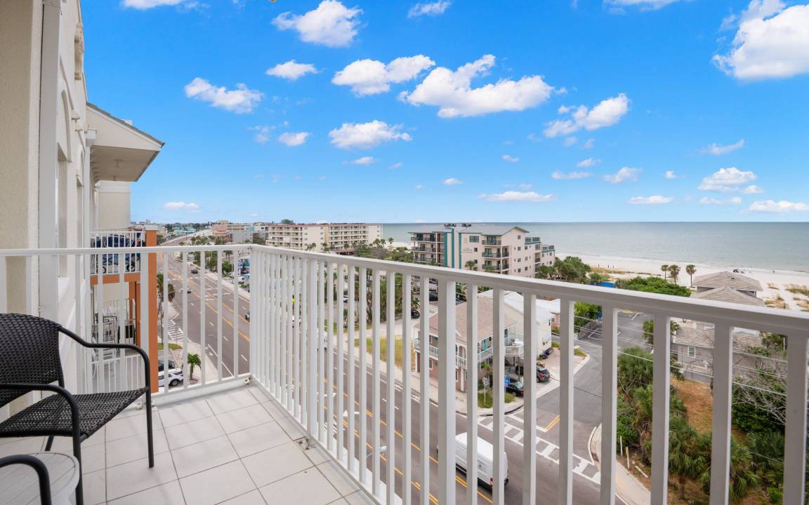 Madeira Beach Condo | 71 m² Condo ∙ 2 bedrooms ∙ 6 guests