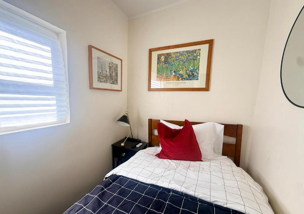 Getty Square House | 7A - A Diamond in Yonkers