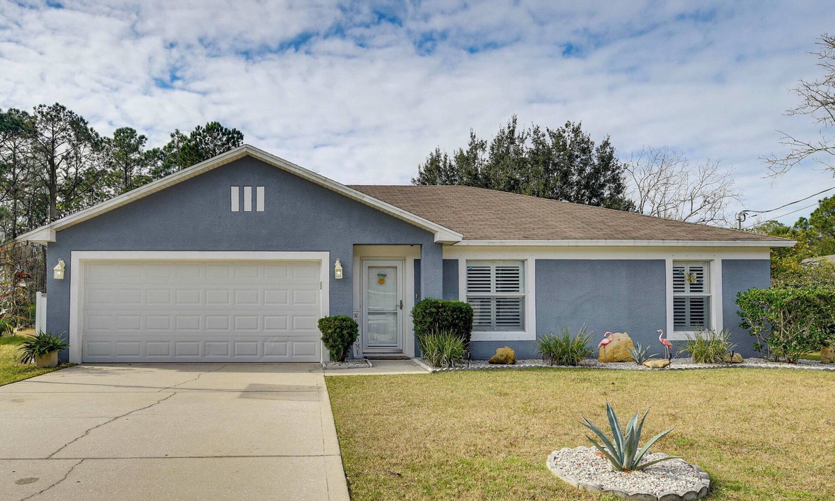 Palm Coast House | 8 Mi to Flagler Beach! Family-Friendly Getaway