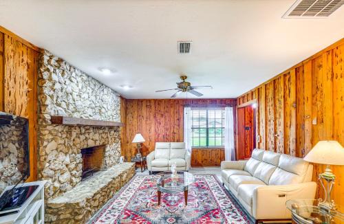 Ocala House | 8 Mi to World Equestrian Center: Walkable Getaway