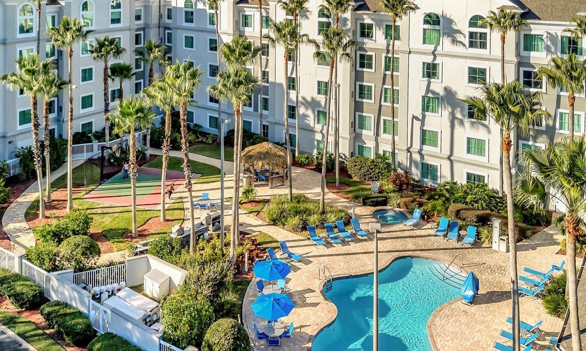 Florida Central Atlantic Coast Apartment | 8303 Palm Disney