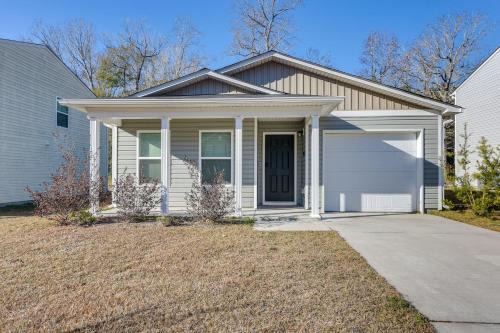 Sunset Beach House | 9 Mi to Shore: Family-Friendly Sunset Beach Home