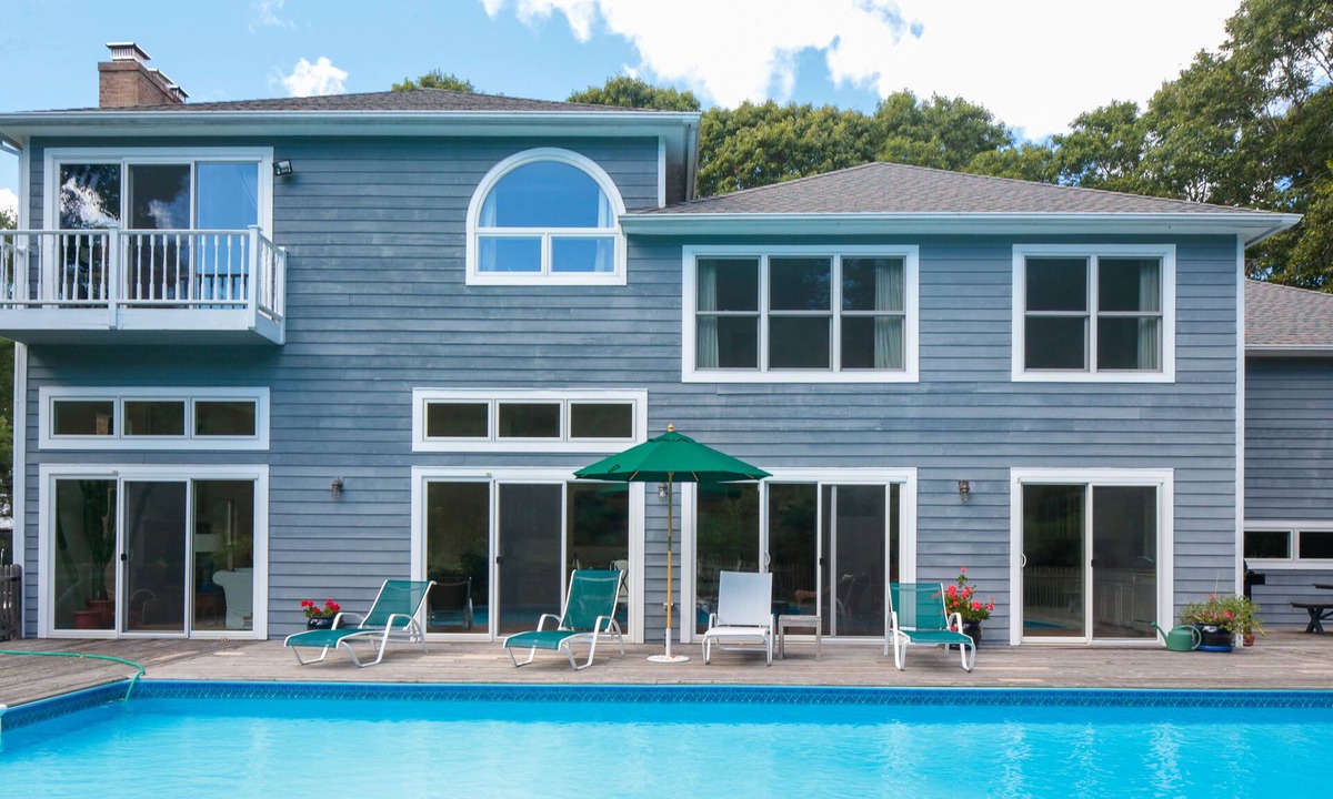 Bridgehampton House | A Hidden Bridgehampton Retreat w/Pool + Tennis