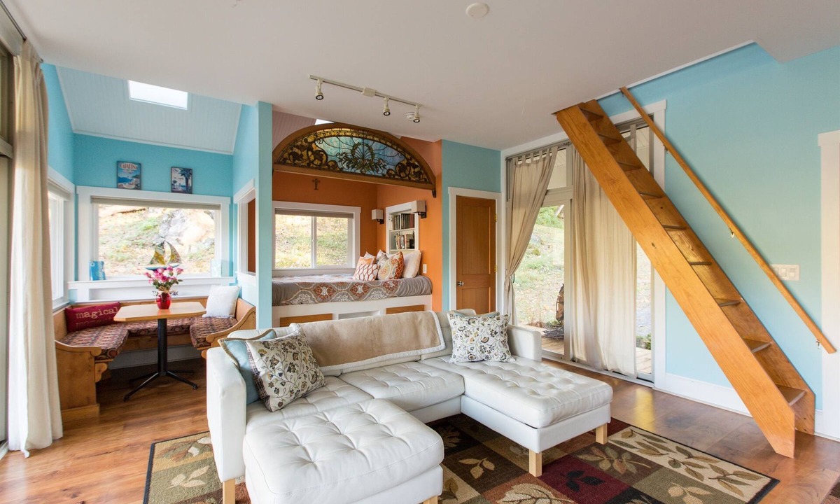 Front Royal Cabin | A Perfect Romantic Escape! Enjoy relaxing with private pond/waterfall/hot tub.
