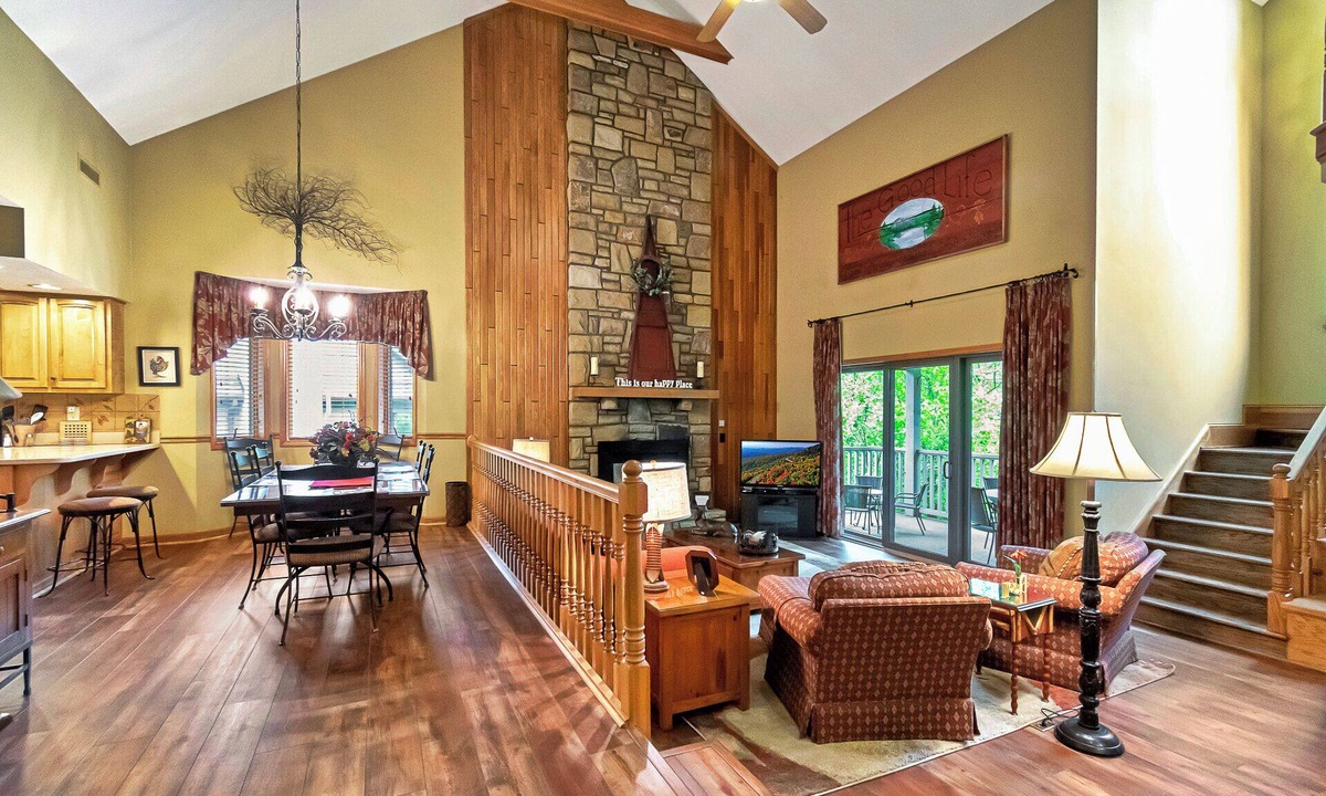 Blowing Rock Condo | Adirondacks 4 | Fireplace, Restaurant, Pool, Spa