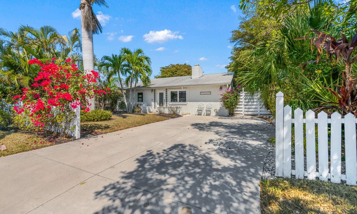 Sarasota House | Adorable home near St. Armand's Circle