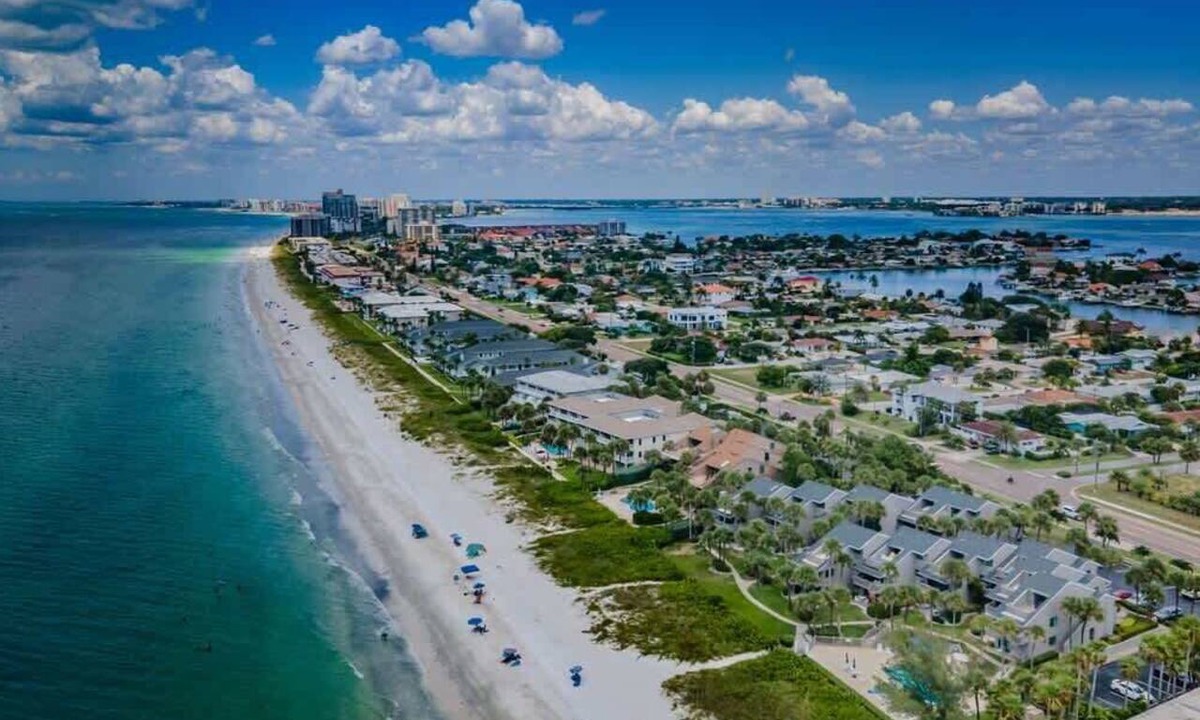 Belleair Beach Condo | Aldea 3 - Beachfront Paradise