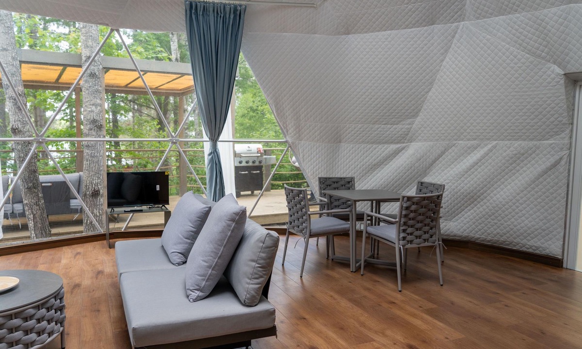 South Algonquin Cabin | Algonquin's Edge Resort | Dome 1