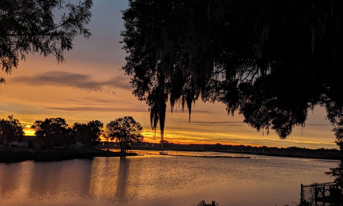 Inverness House | ALMOST HEAVEN, perfect lake front property