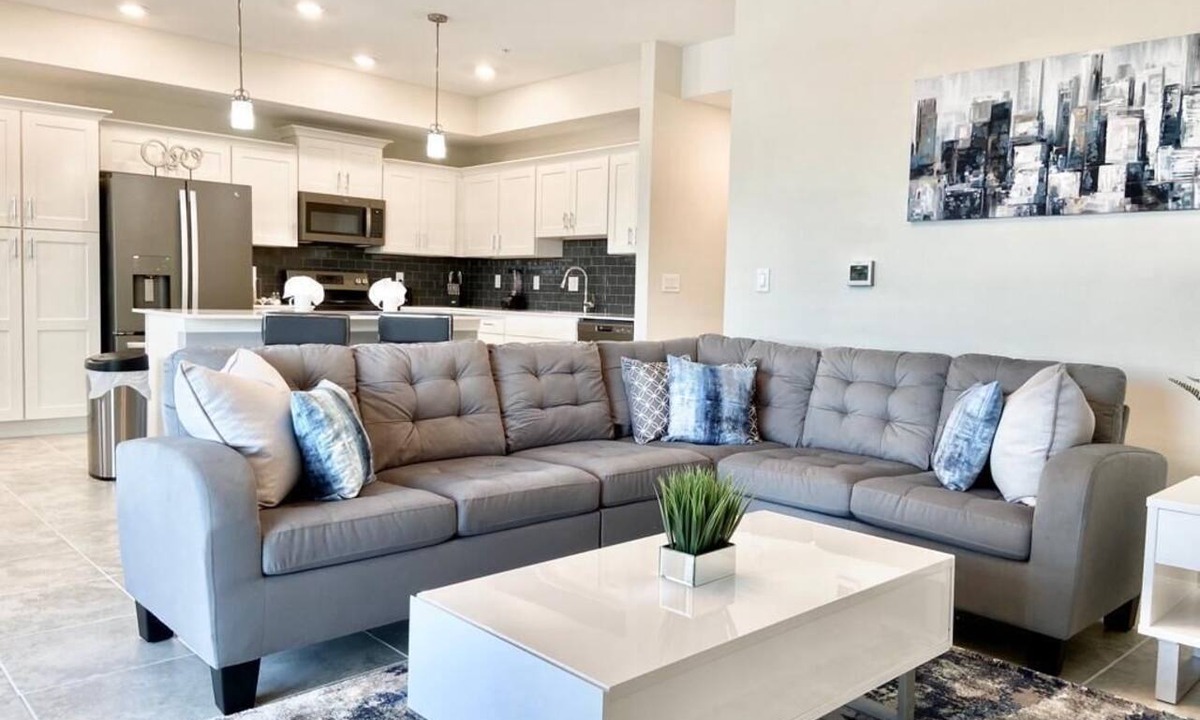 Kissimmee Condo | Amazing 2BD/2 Bath Condo Home 250