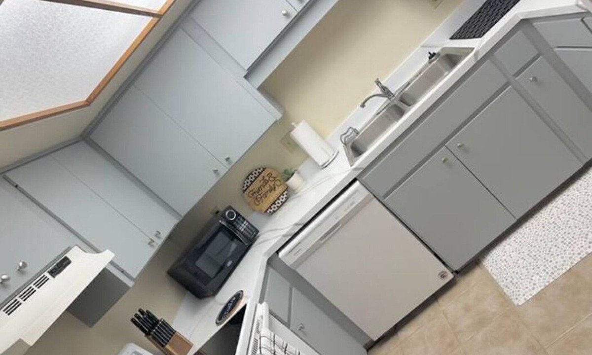 Gainesville House | Amazing 3 Bedroom Across From UF