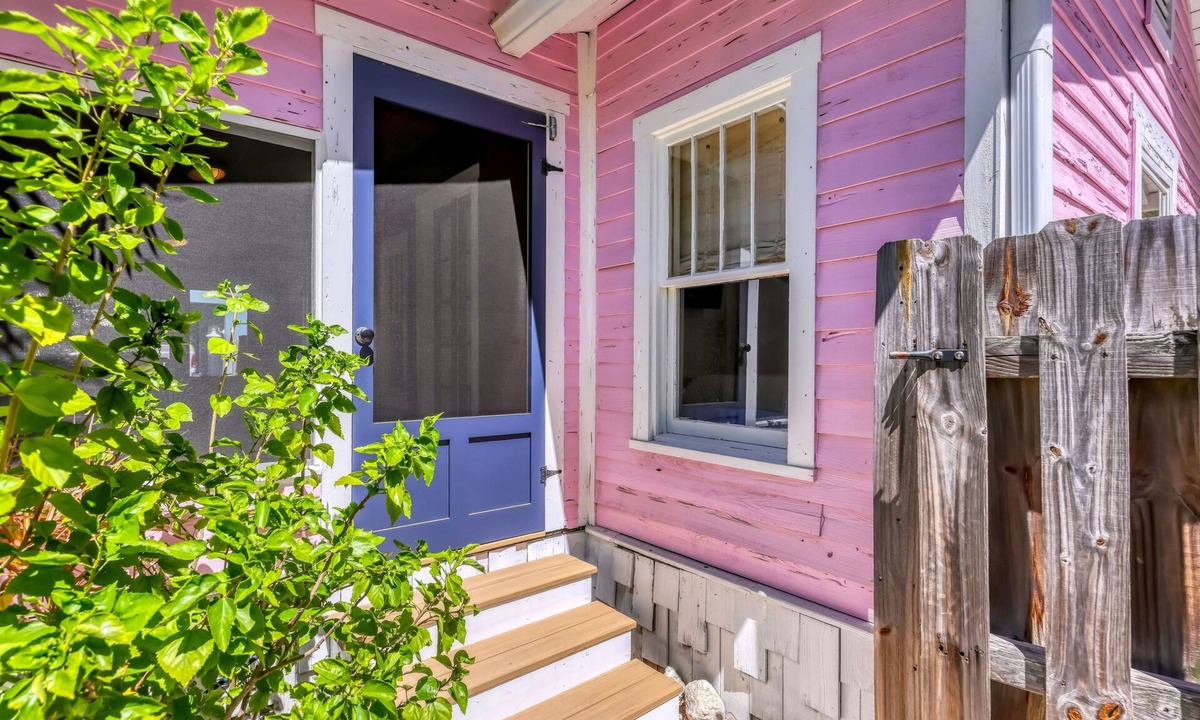 Ilexhurst Cottage | Anna Maria Island - Completely Renovated w/Private Pool