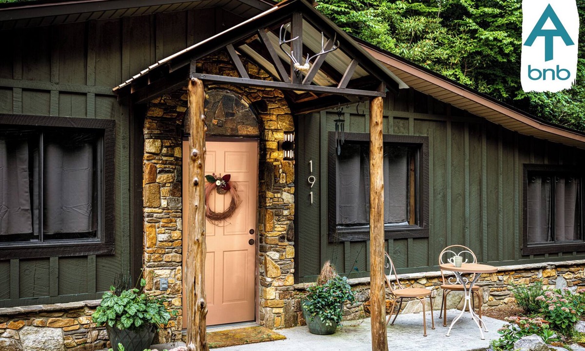 Franklin House | Appalachian hideaway
