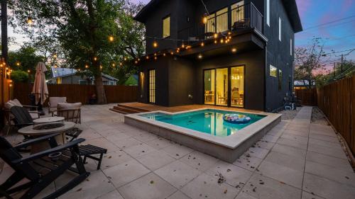 Holly House | Ashlee E Cesar Chavez by AvantStay