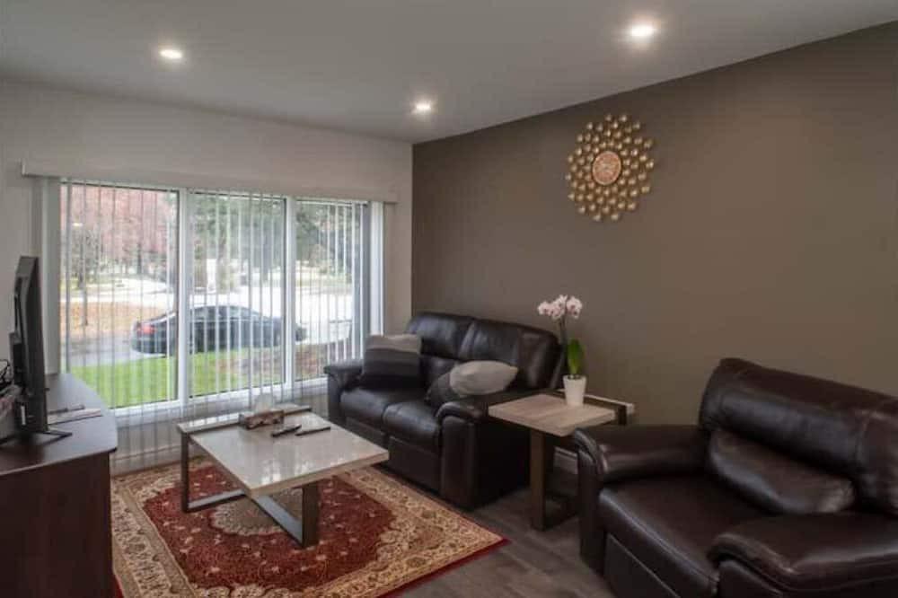 Thunder Bay House | Awesome Group Hosting ~ 6 Beds ~ Thunder Bay