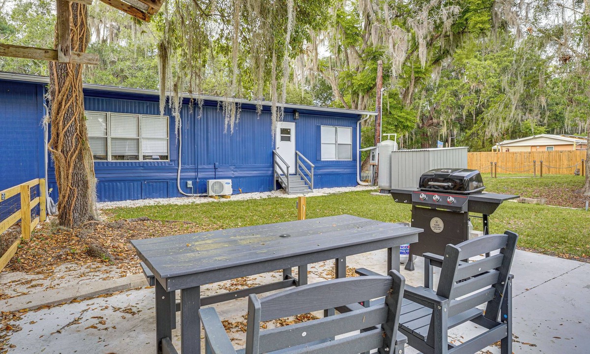 Cross Creek House | Bass Fishing Haven! Waterfront Hawthorne Home