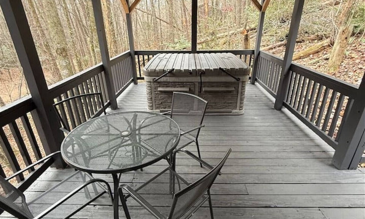Sautee Nacoochee House | Bavarian Hideaway 43