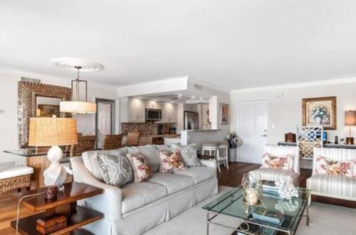 Moorings Apartment | Bayfront Condo with Screened Lanai and Beach Acces