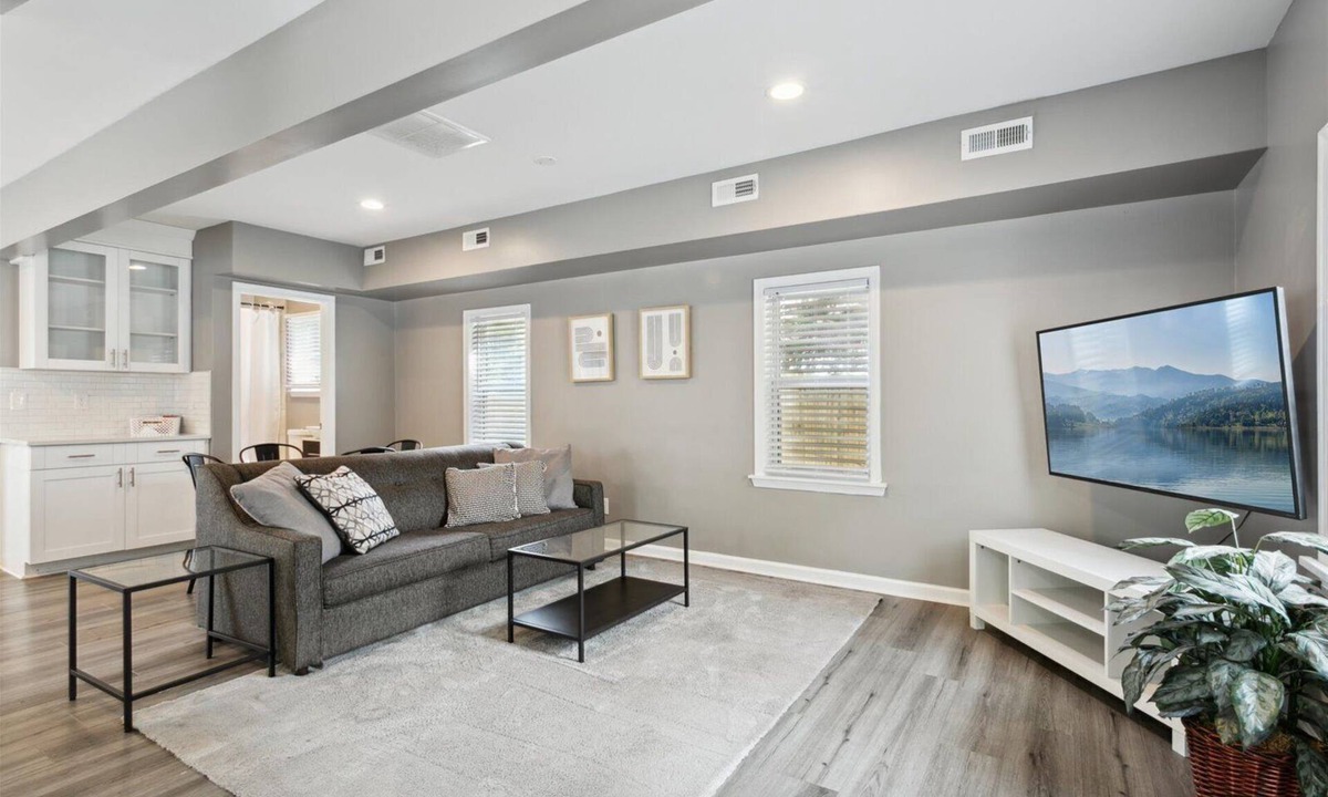 Buckroe Beach House | Beach Bliss in Hampton – Minutes to the Shore!