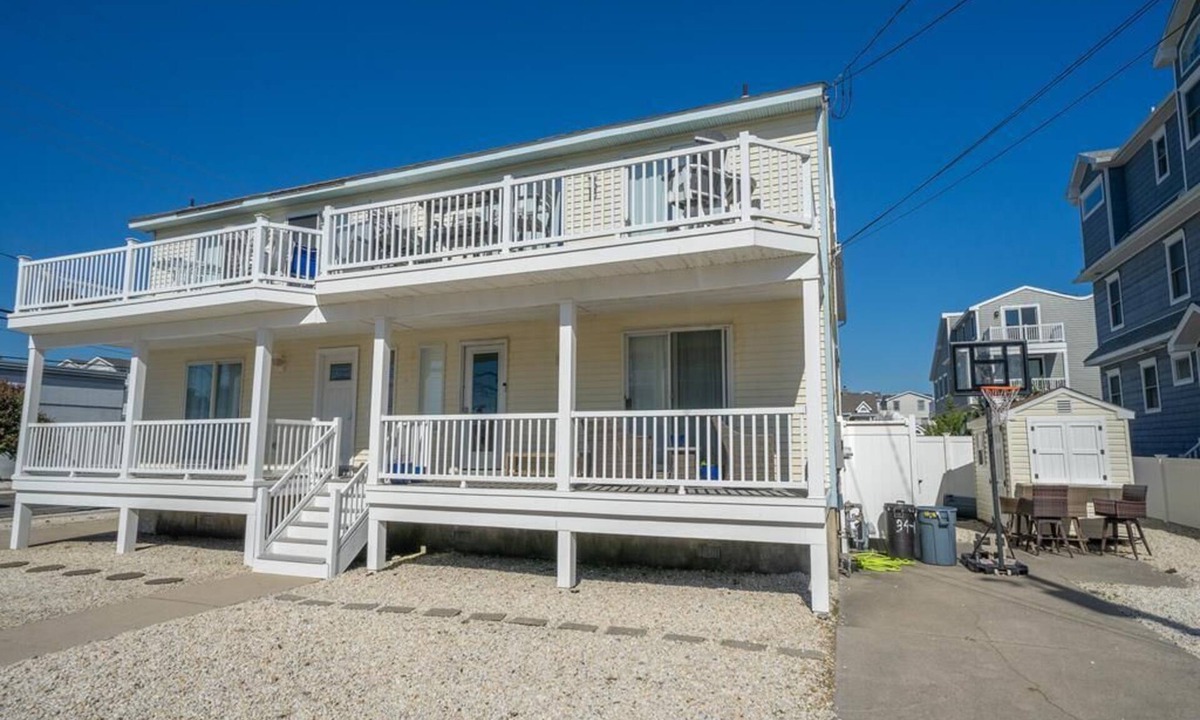 Sea Isle City House | Beach Block and within walking distance to restaurants, shopping, and more!