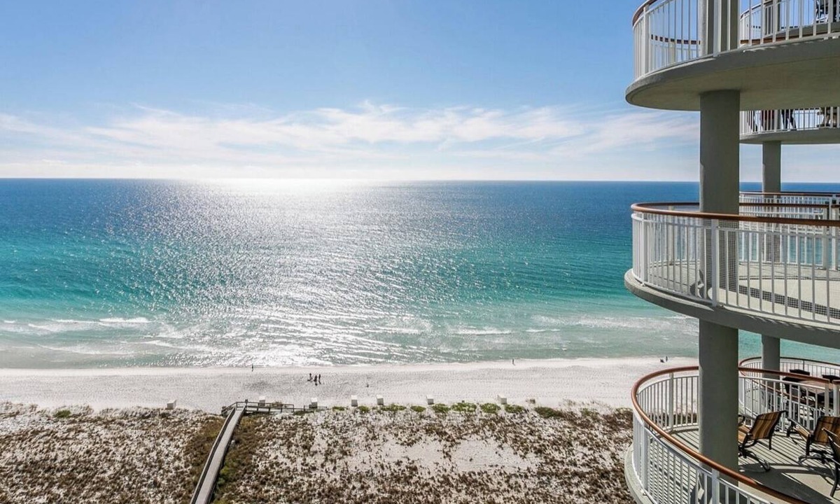 Navarre Beach Condo | Beach Colony West 16A Gulf-front 3BD/3BA w/Beach Service & Onsite Management