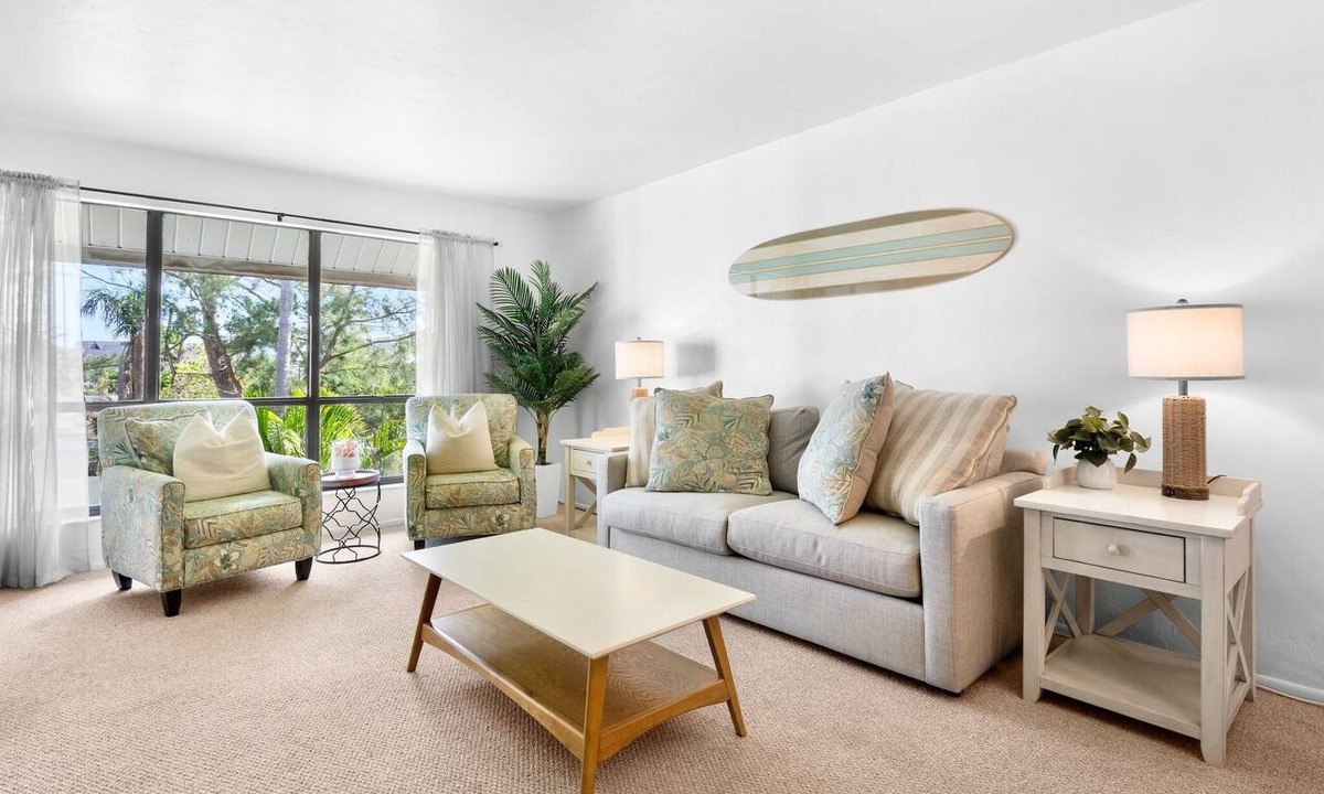Bradenton Beach Condo | Beach Condo w/Lanai and Tennis Access