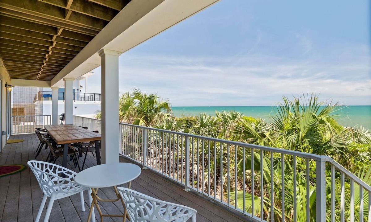 Flagler Beach House | Beach House Mansion- Private Beach Walk Over