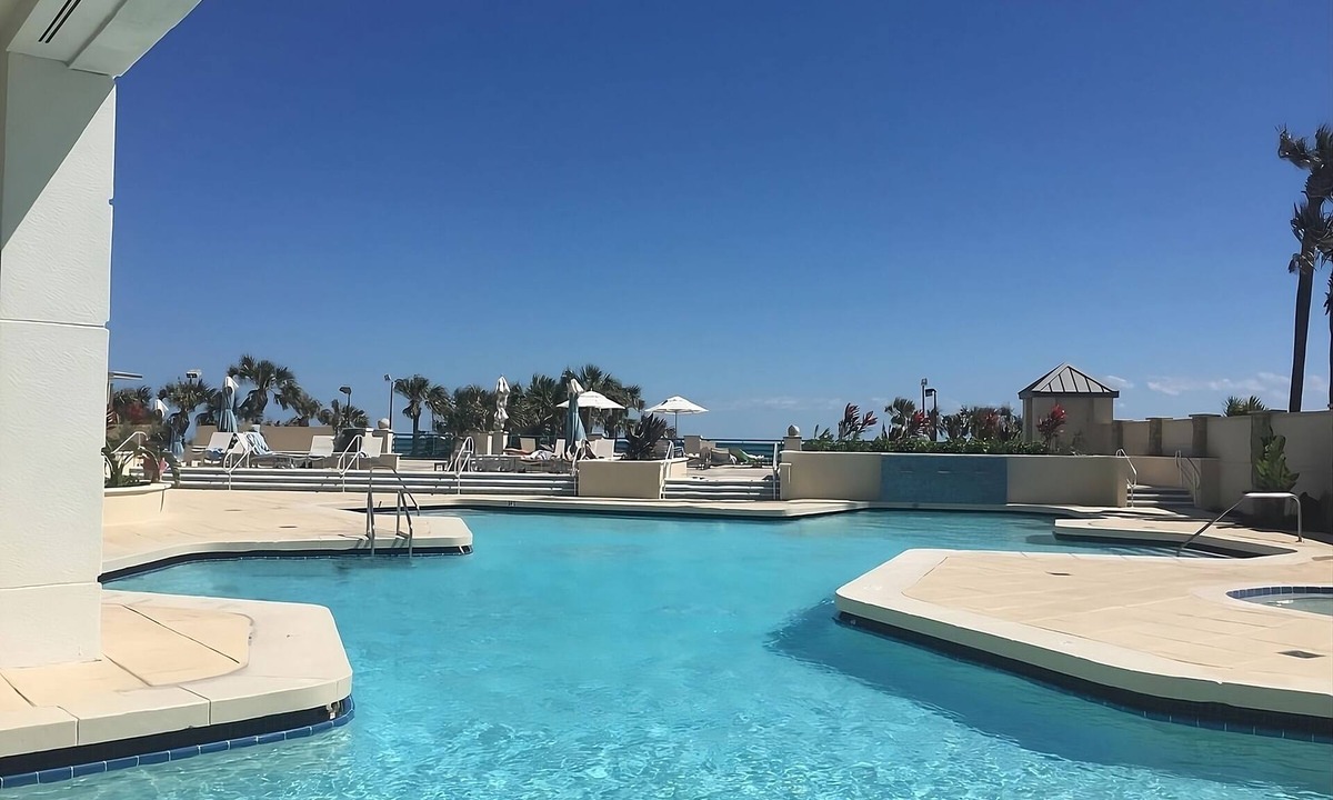 Brush - Stewarts Apartment | Beach Vacay Starts Here! 3 Relaxing Units! 2 Pools & Spa Center, Game Room!