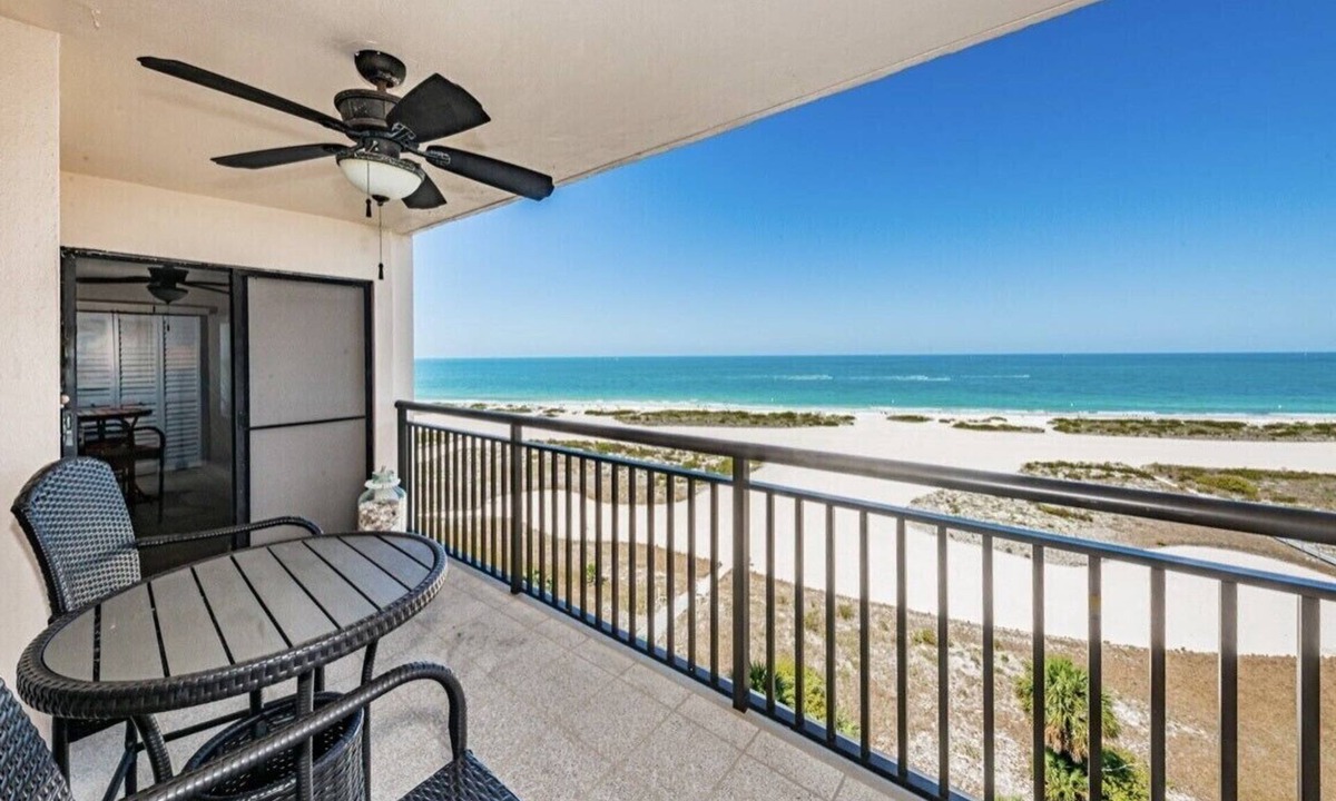 Sand Key Condo | Beachfront condo on Sand Key with balconies facing both Beach & The Intracoastal