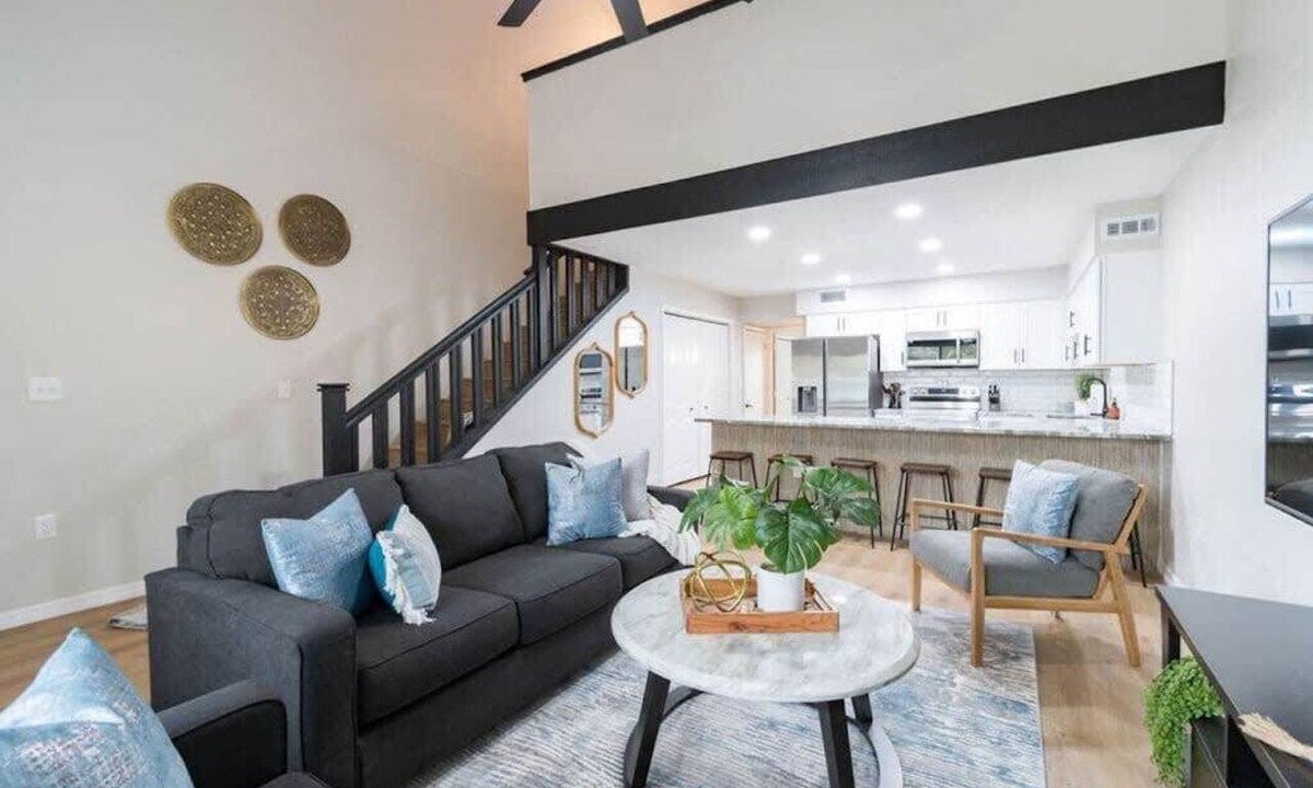 Cape Caneveral Beach Gardens House | Beachside 2BR Retreat w Private Backyard