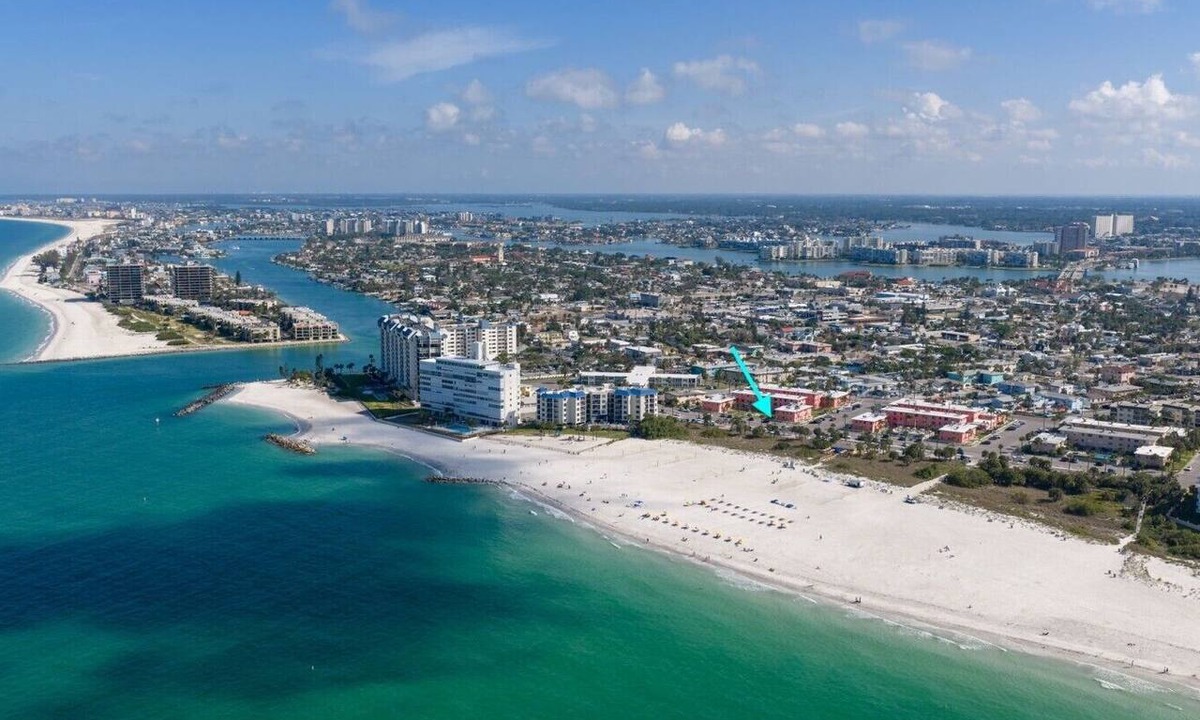 St. Pete Beach Condo | Beachy Life - Sand Sea & Sunsets