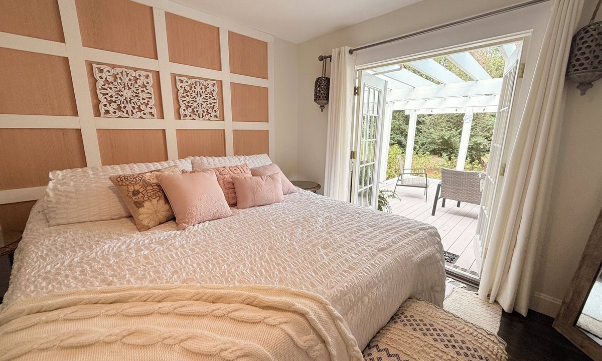 Thomasville Cottage | Beautiful 2-bedroom cottage with private outdoor oasis. Minutes from downtown.