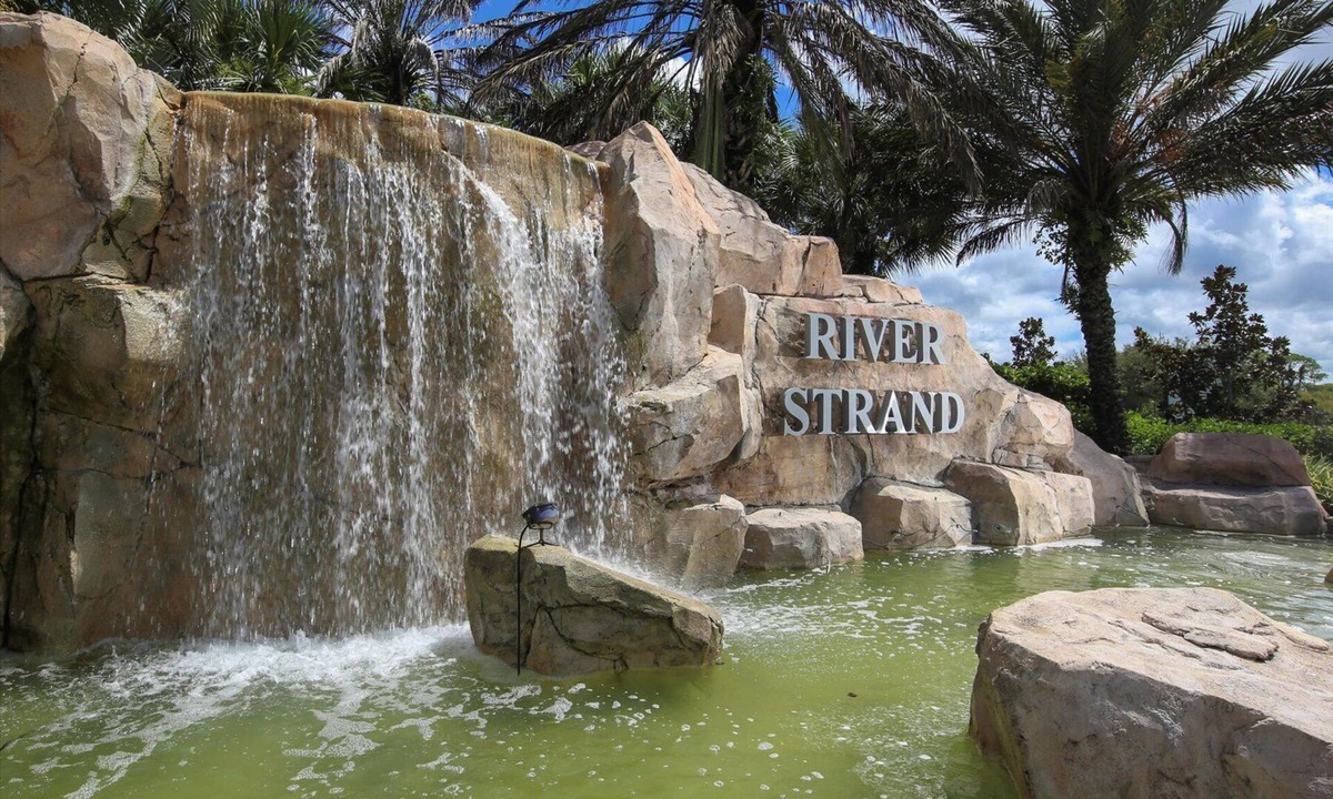 Bradenton Condo | Beautiful 2bed 2 bath RIVERSTRAND Golf, ground floor close to beaches