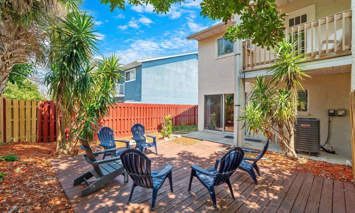 Tyler Gardens House | Beautiful Cape Canaveral Townhome | 3BR/2.5BA | 5 Min to Beach Access 🌺